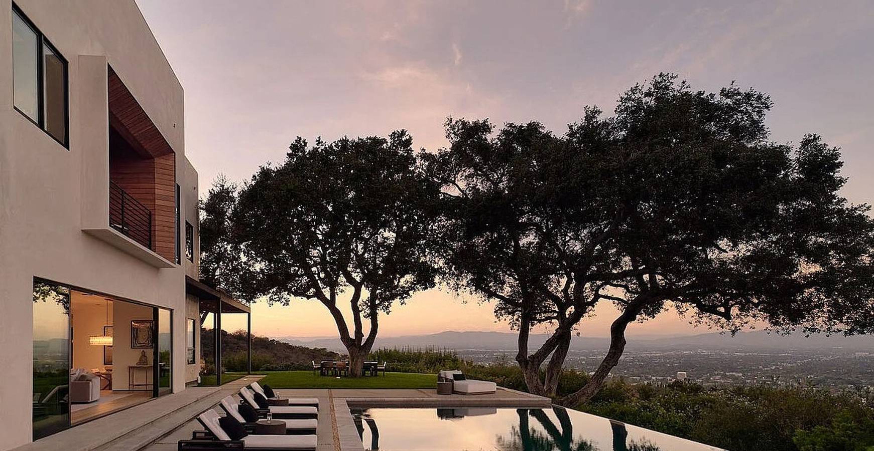 Canyon Ridge in Beverly Hills in Los Angeles, Los Angeles County