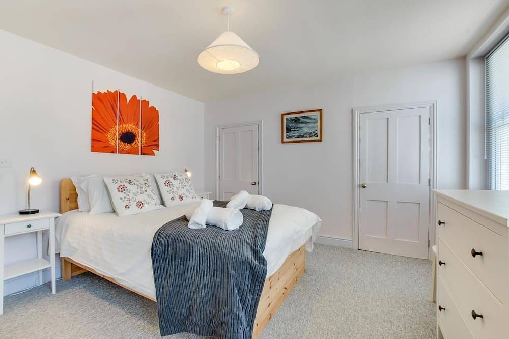 3 Bed in Penzance (oc-26chap) in Penzance, Cornwall