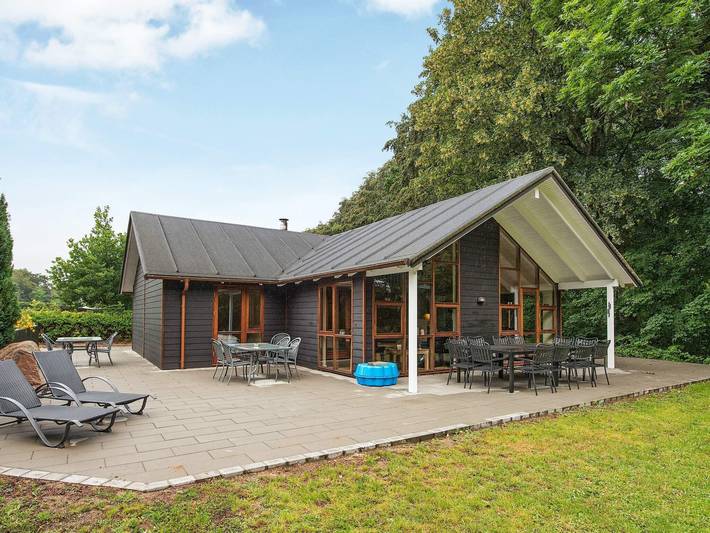 Ferienhaus für 12 Personen, mit Terrasse in Loddenhøj