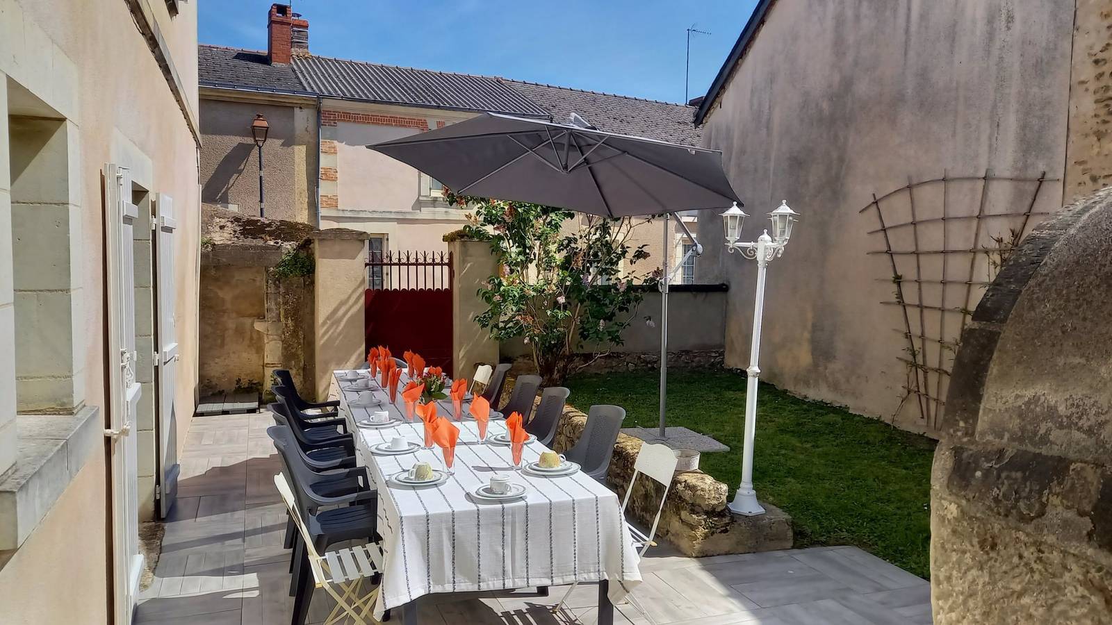 Gîte Maison Anjou - Logis de la Porte Saint Jean in Montreuil-Bellay, Vallée de la Loire