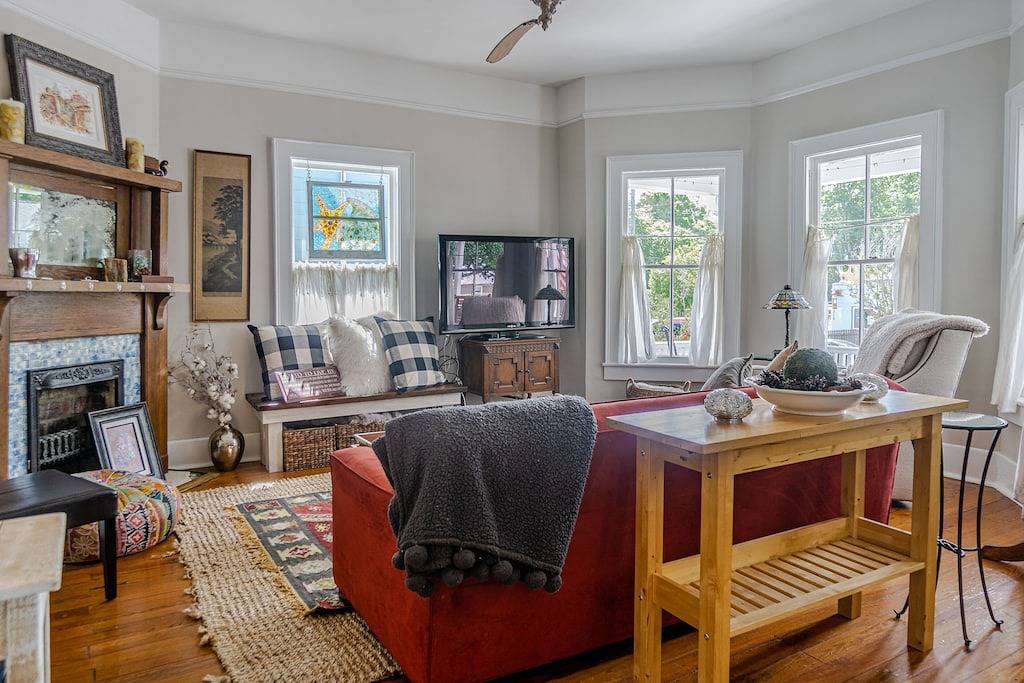 Charming Historic Empie-Possion Cottage in Wilmington, New Hanover County