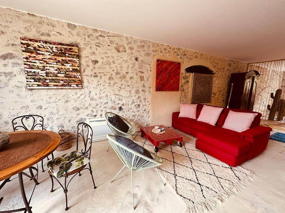 Loft la Traversière in Saint-Hippolyte-du-Fort, Parc national des Cévennes