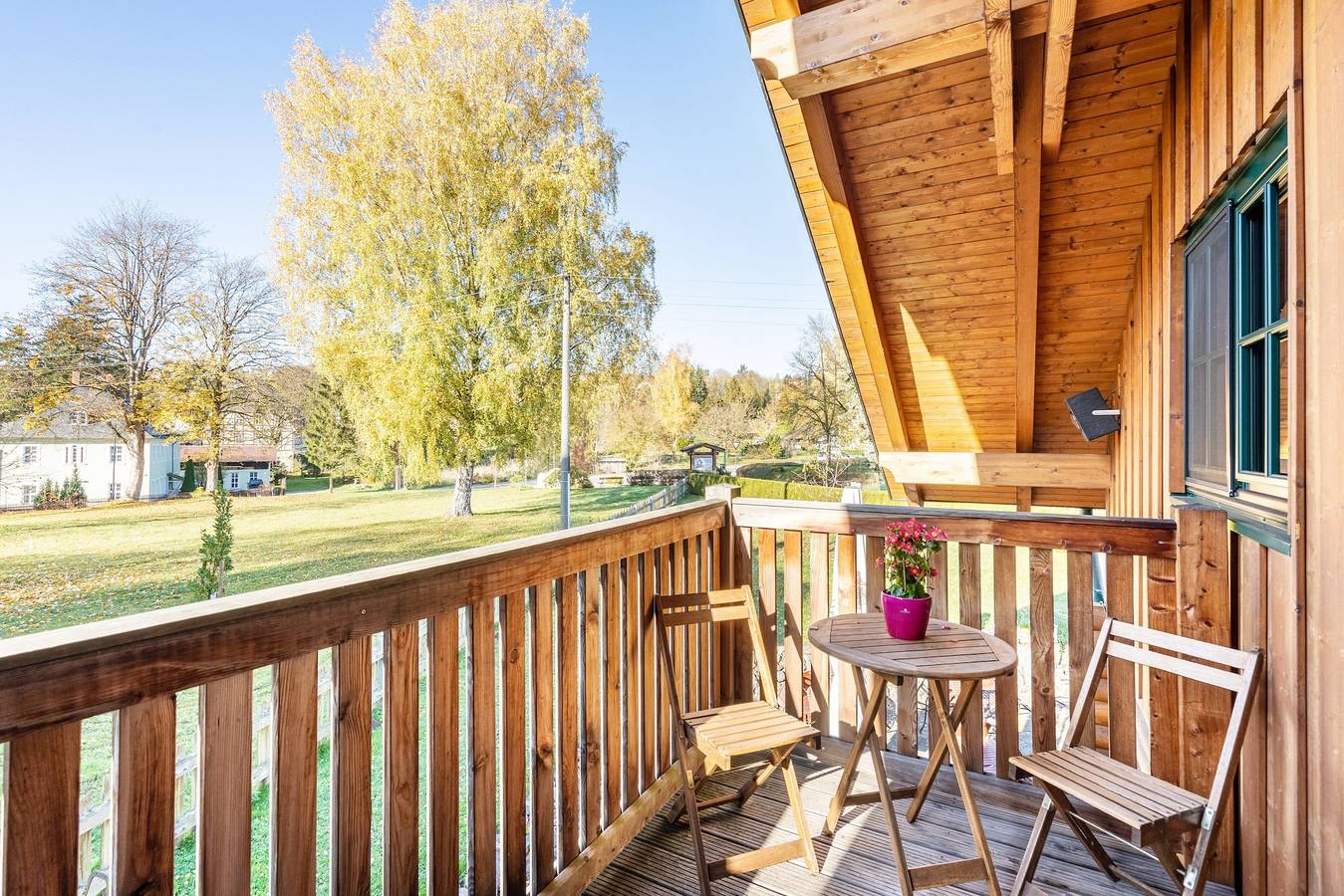 Ganze Wohnung, Ferienwohnung 'Blockhaus - Ferienwohnung Sunset' mit Gemeinschaftsgarten, Balkon und Wlan in Augustusburg, Chemnitz und Umgebung