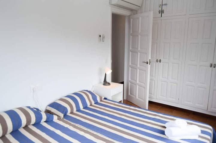 Finca für 9 Personen, mit Balkon, mit Haustier in Pals - 3