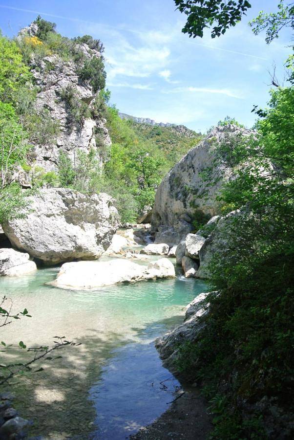 Appartement entier, Hilltop Haven - privacy, views and starry nights in Estoublon, Alpes-de-Haute-Provence