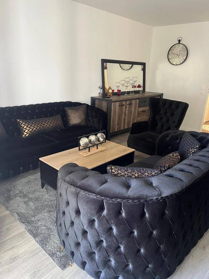 Appartement entier, One-Bedroom Apartment in Sannois, Val-d'Oise