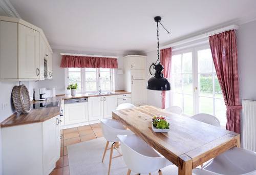 Ferienhaus für 6 Personen, mit Terrasse und Garten in Utersum - 3