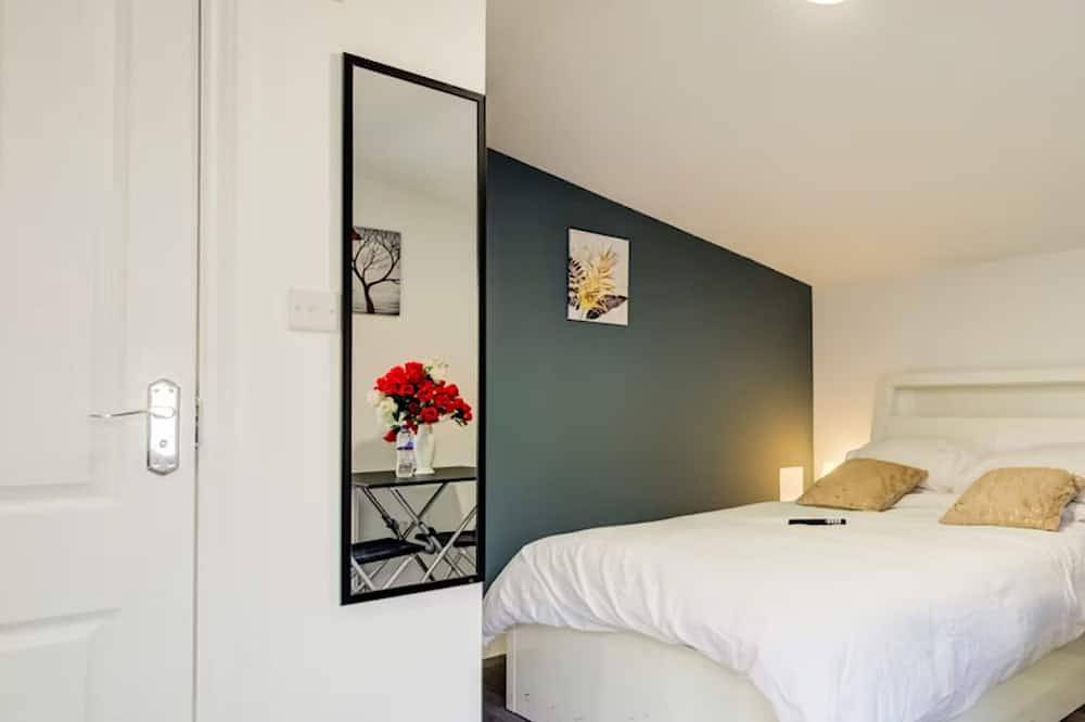Cosy Luxury studio cabin centrally located in Crayford, Greater london. in Bexley, London