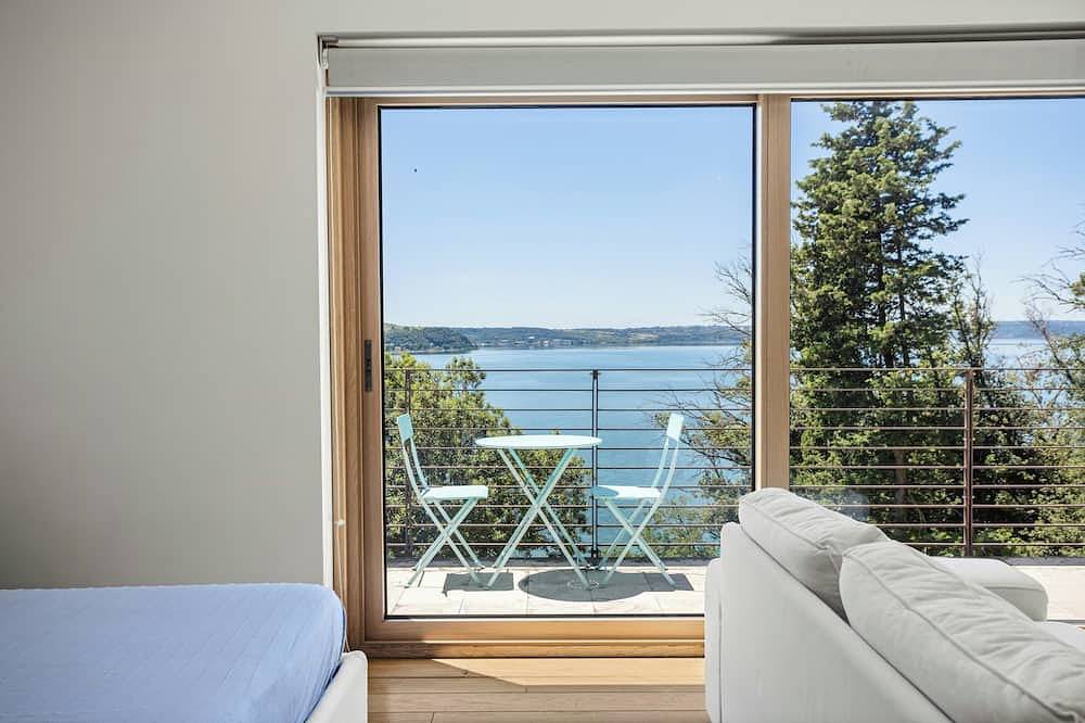 Villa am Bracciano-See mit Privatstrand in Anguillara Sabazia, Braccianosee