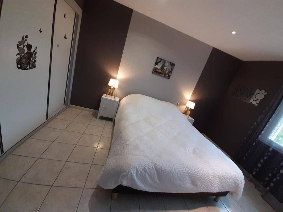 Five-Bedroom House in Sommepy-Tahure, Marne