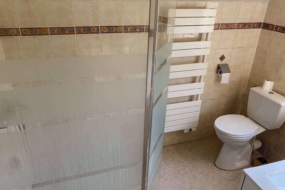« p’tite maison » situé à 5 min de center parc Normandie in Mandres, Région d'Évreux