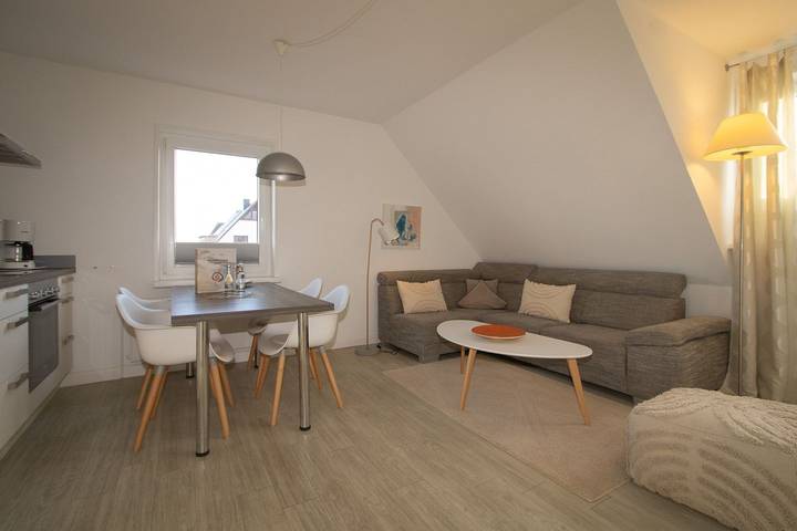 Ganze Wohnung, Gemütliche Ferienwohnung mit Terrasse in Hörnum im Haus Schössler in Hörnum, Sylt