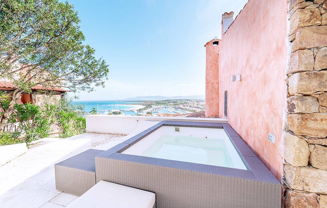 Casa vacanza per 6 persone con terrazza in Porto Ottiolu, Olbia-Tempio