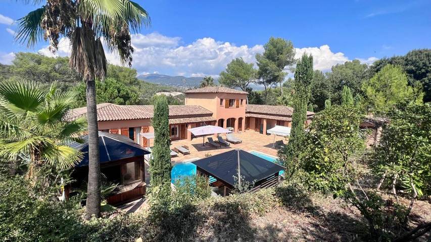 Villa pour 10 personnes, avec piscine ainsi que vue et jardin à Mouans-Sartoux - 3