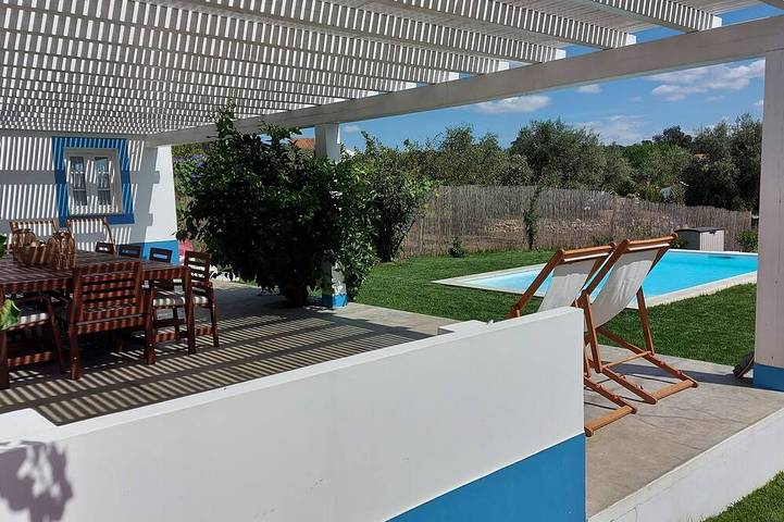 Gîte pour 8 personnes, avec jardin dans Montemor-o-Novo