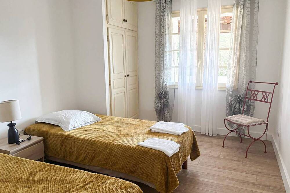 Villa Naomi , piscine, à 100 m de la plage in Abbartello, Olmeto