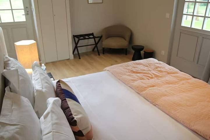 Hôtel pour 4 personnes, avec piscine ainsi que jardin et sauna