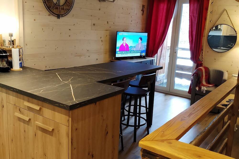 Entire apartment, Apartment Duplex Super Sauze 1700 in Le Sauze, Enchastrayes