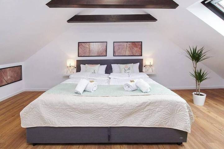 Ganze Wohnung, Homeme 9 | Netflix | Küche | Parkplatz | Smart Tv in Bad Oeynhausen, Kreis Minden-Lübbecke