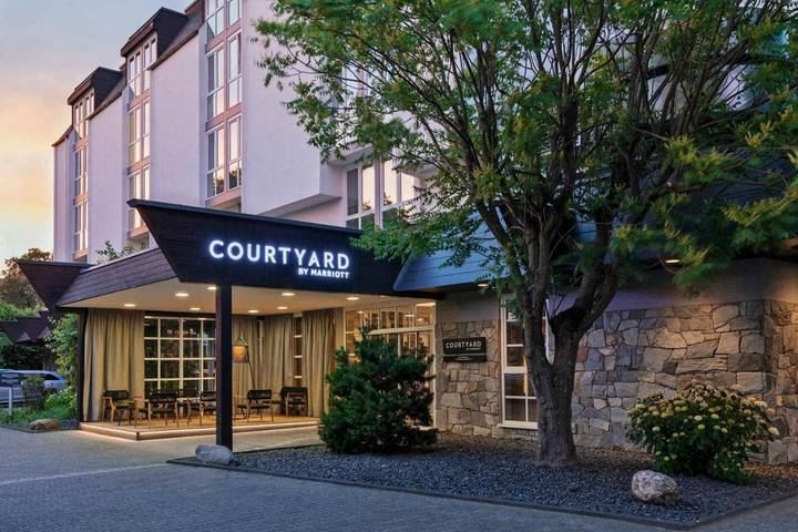 Hotel für 2 Personen, mit Ausblick und Terrasse, mit Haustier in Wiesbaden
