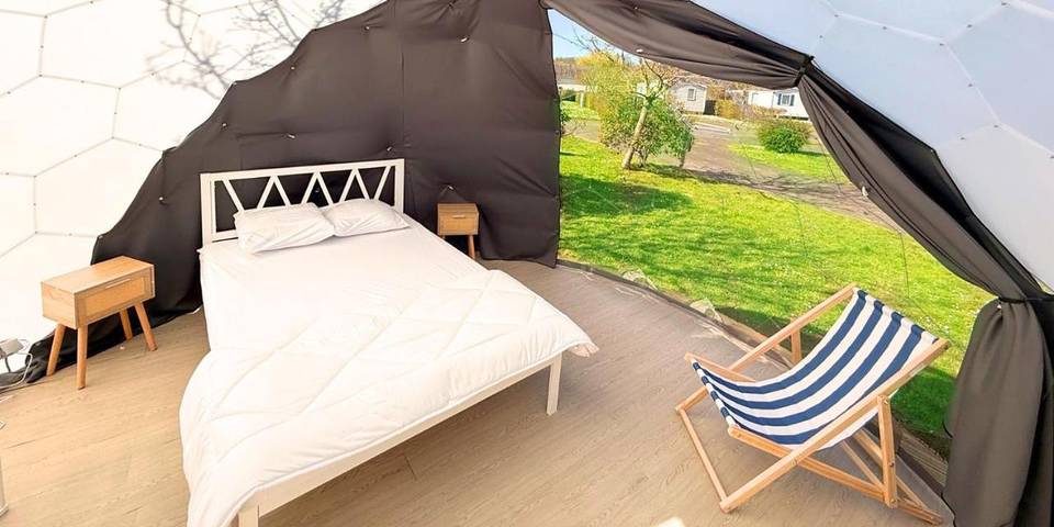 Camping pour 6 personnes, avec vue ainsi que piscine et jardin dans la Sarthe - 4