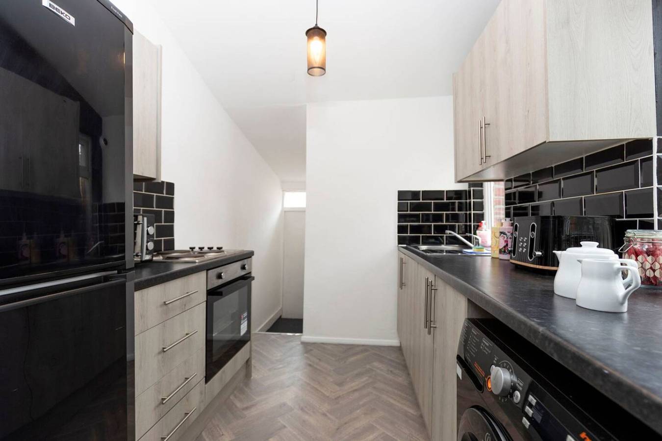 Spacious 4Br Home in Gateshead Sleeps 8 w/Parking in Gateshead