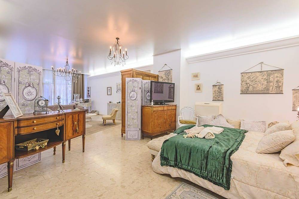 Entire apartment, Dolce Vita downtown in a quiet street for sipping champagne in Épernay, Marne