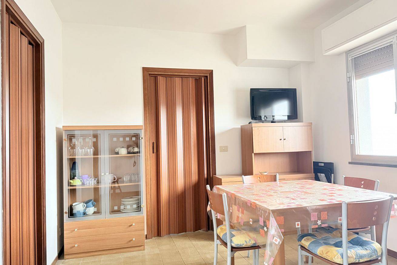 Appartamento intero, Se278 – Senigallia, trilocale fronte mare con balcone e posto auto in Senigallia (comune), Provincia di Ancona