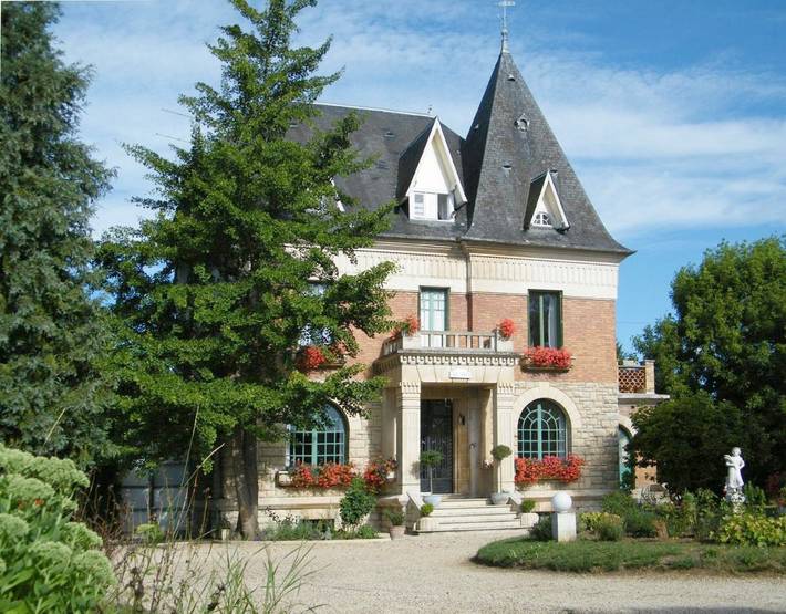 Cottage pour 2 personnes, avec vue ainsi que vue sur le lac et terrasse à Saint-Félix (Oise)