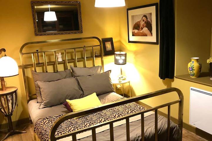 Location de vacances pour 10 personnes, avec jardin et jacuzzi, animaux acceptés à Saint-Symphorien-de-Mahun - 2