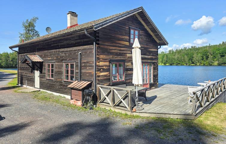 Ferienhaus für 6 Personen, mit Garten und Seeblick sowie Terrasse am Bunn