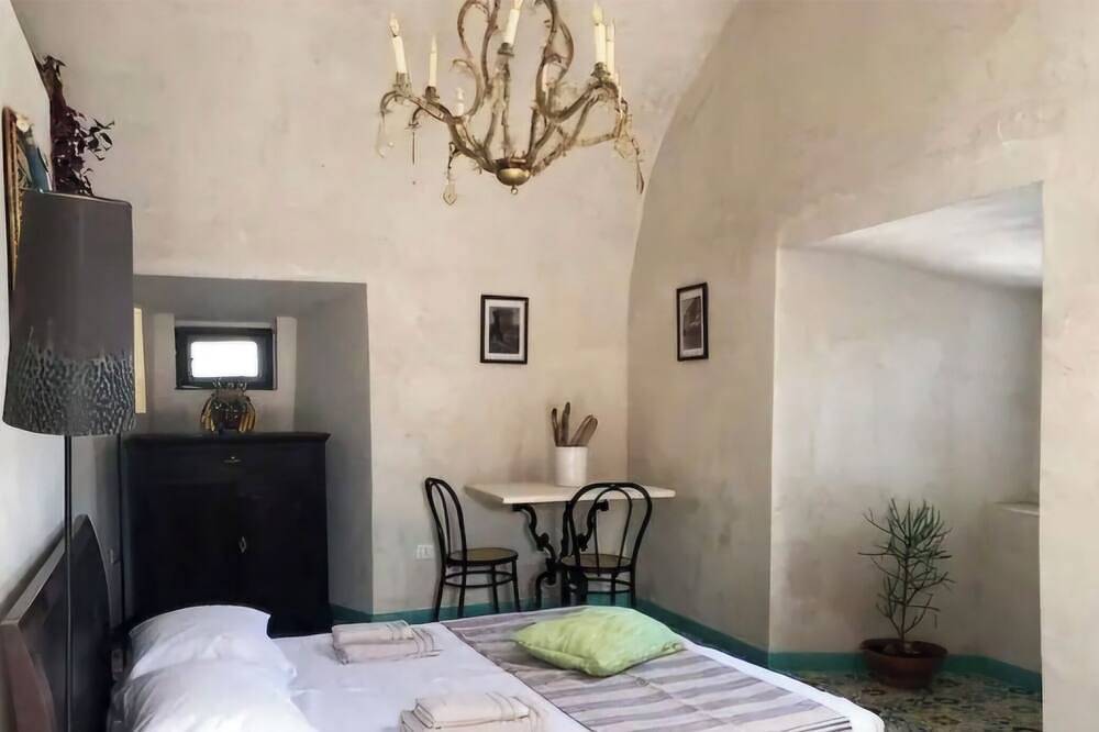 Ganze Wohnung, Tour Côtière Avec Accès Privé à la mer in Terracina, Pontinische Ebene