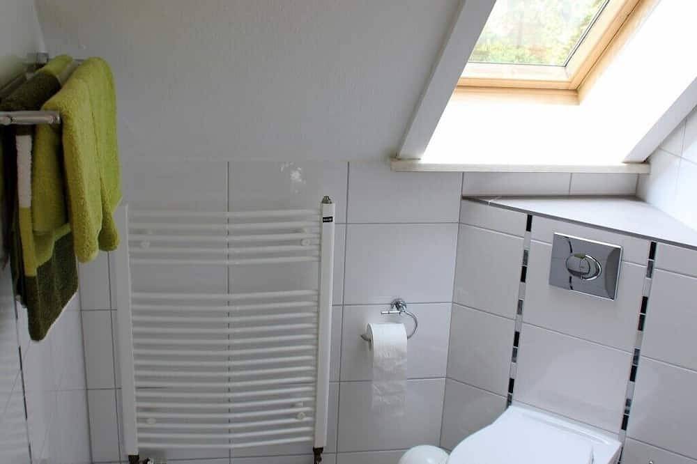 Ganze Wohnung, Ferienwohnung für 2 -3 Personen im wunderschönen Weserbergland in Hessisch Oldendorf, Weserbergland