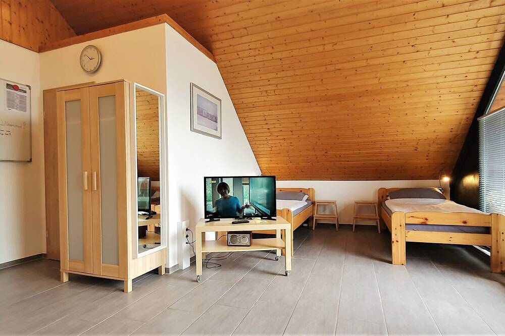 Ganze Wohnung, Appartement in Seevetal,stadtnah,familienfreundlich,ruhig,Balkon,Wlan bis 3 Pers in Seevetal, Landkreis Harburg