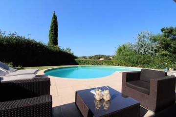 Villa pour 10 Personnes dans La Londe-les-Maures, Région de Toulon, Photo 2