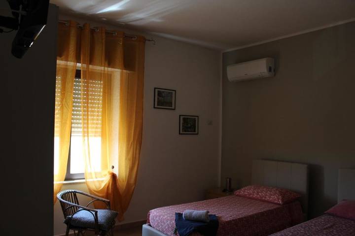 Location de vacances pour 3 personnes, avec jardin et vue à Carbonia - 4