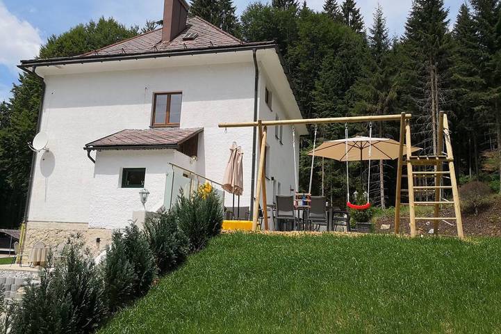Ferienwohnung für 3 Personen, mit Terrasse und Sauna sowie Garten und Whirlpool - 1