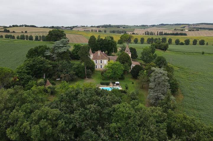 Location de vacances pour 10 personnes, avec Jardin à Sainte-Mère