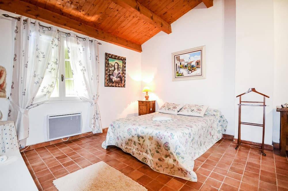 Belle maison à Roussillon avec cuisine in Roussillon, Parc naturel régional du Luberon