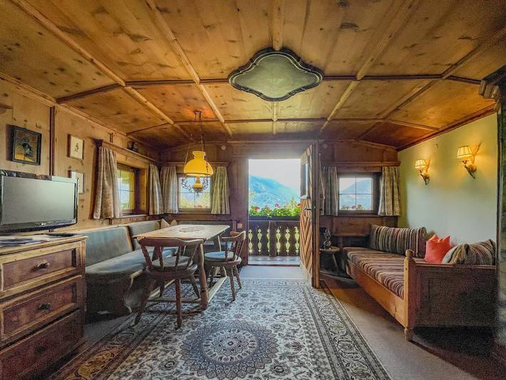 Ganze Ferienwohnung, Fewo Typ F - Gustl's Hütte 1. Stock in Reith im Alpbachtal, Kaisergebirge