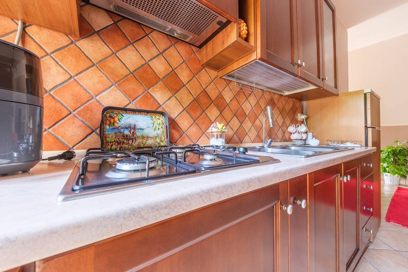 Ganze Wohnung, Apartment 'La Casa Dei Limoni' mit Bergblick und privater Terrasse in Gaggi, Messina Provinz