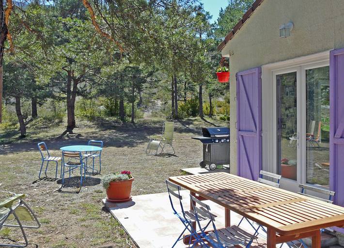 Gîte pour 10 personnes, avec jardin et terrasse à Entrevaux - 3