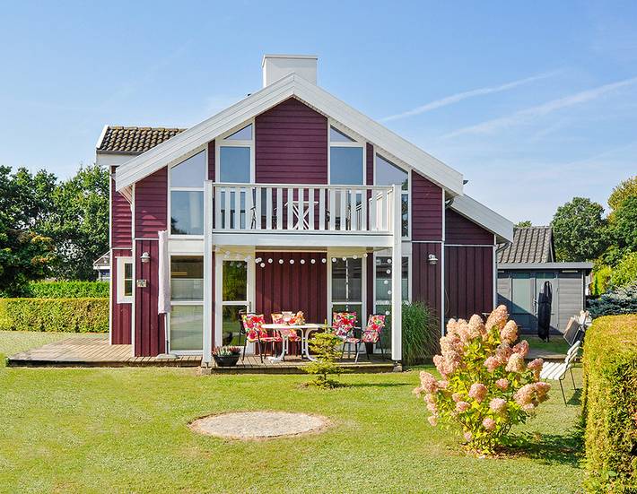 Ferienhaus für 5 Personen, mit Balkon und Whirlpool sowie Terrasse und Garten am Dümmer See (Mecklenburg-Vorpommern)