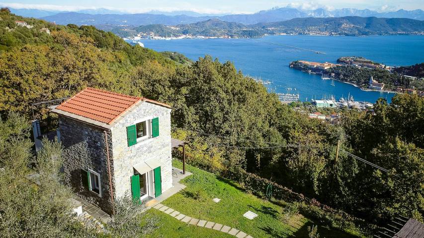 Ferienhaus für 2 Personen, mit Terrasse und Garten in Porto Venere Gemeinde