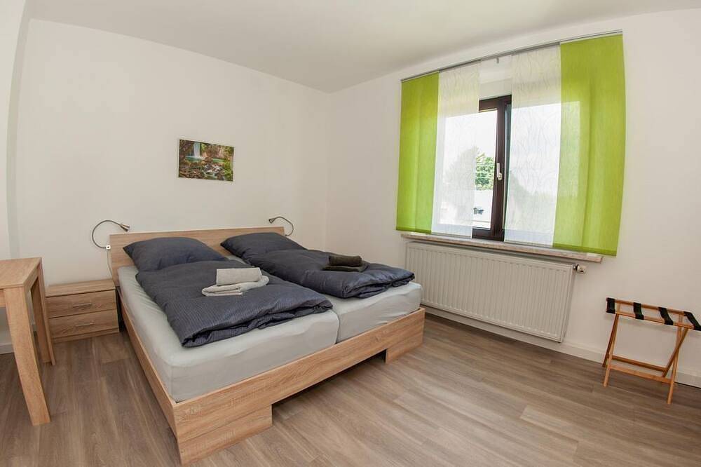 Ganze Wohnung, Ferienwohnung Neustadt - Ferienwohnung mit 2 Schlafräumen in Neustadt, Chemnitz und Umgebung