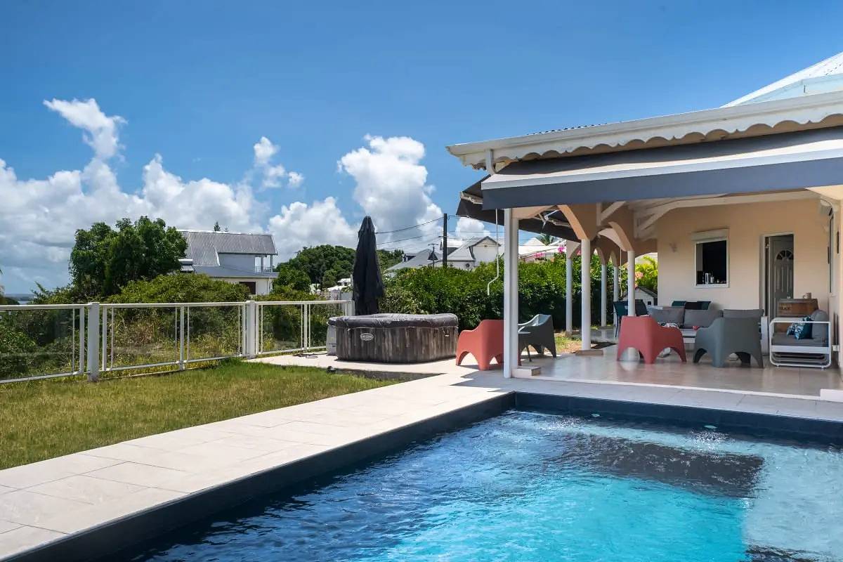 Maisons & Villas pour 10 Personnes in Petit-Bourg, Guadeloupe