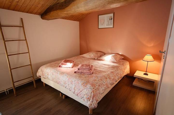 Location de vacances pour 2 personnes, avec jardin à Les Epesses