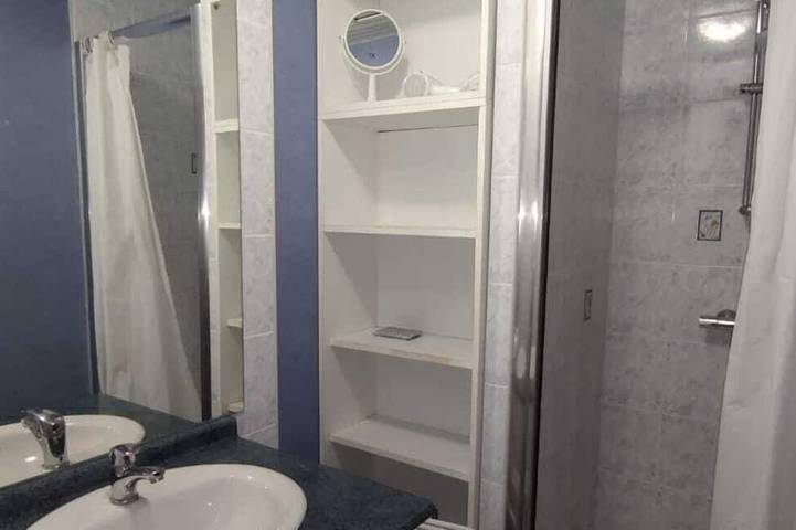 Gîte pour 5 personnes, avec terrasse, animaux acceptés à La Malène - 4