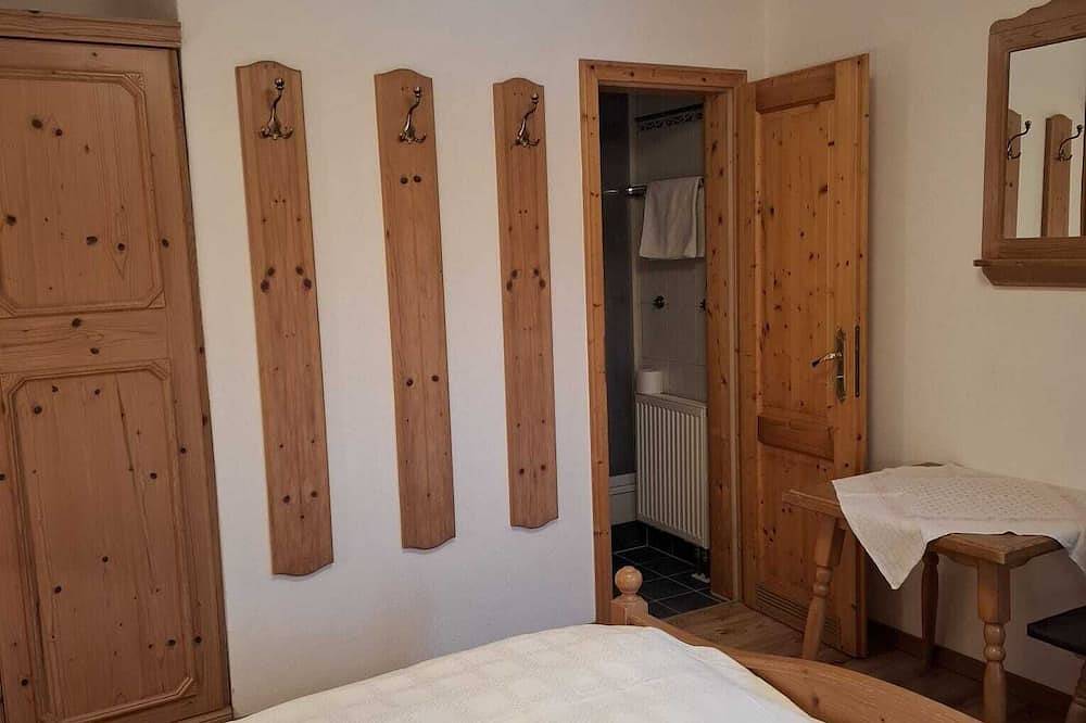 Ganze Wohnung, Ferienwohnung Hochplatte 32 m², 2-3 Personen, 1 sep. Schlafzimmer, Balkon, Wlan in Unterwössen, Bayerische Alpen