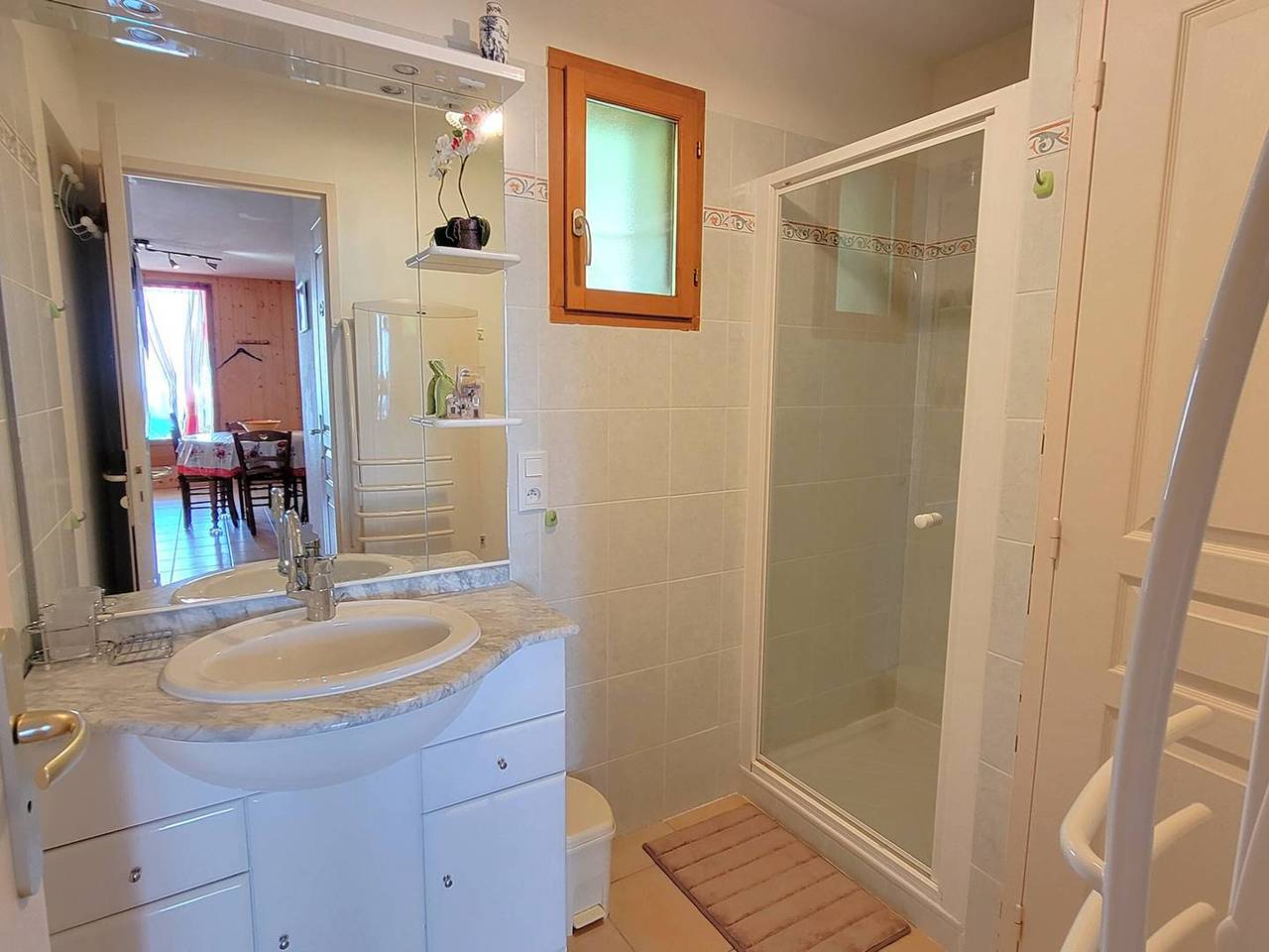 Appartement entier, Appartement lumineux 5 pers avec terrasse plein Sud à Chaillol 1600 in Saint-Michel-de-Chaillol, Parc national des Écrins